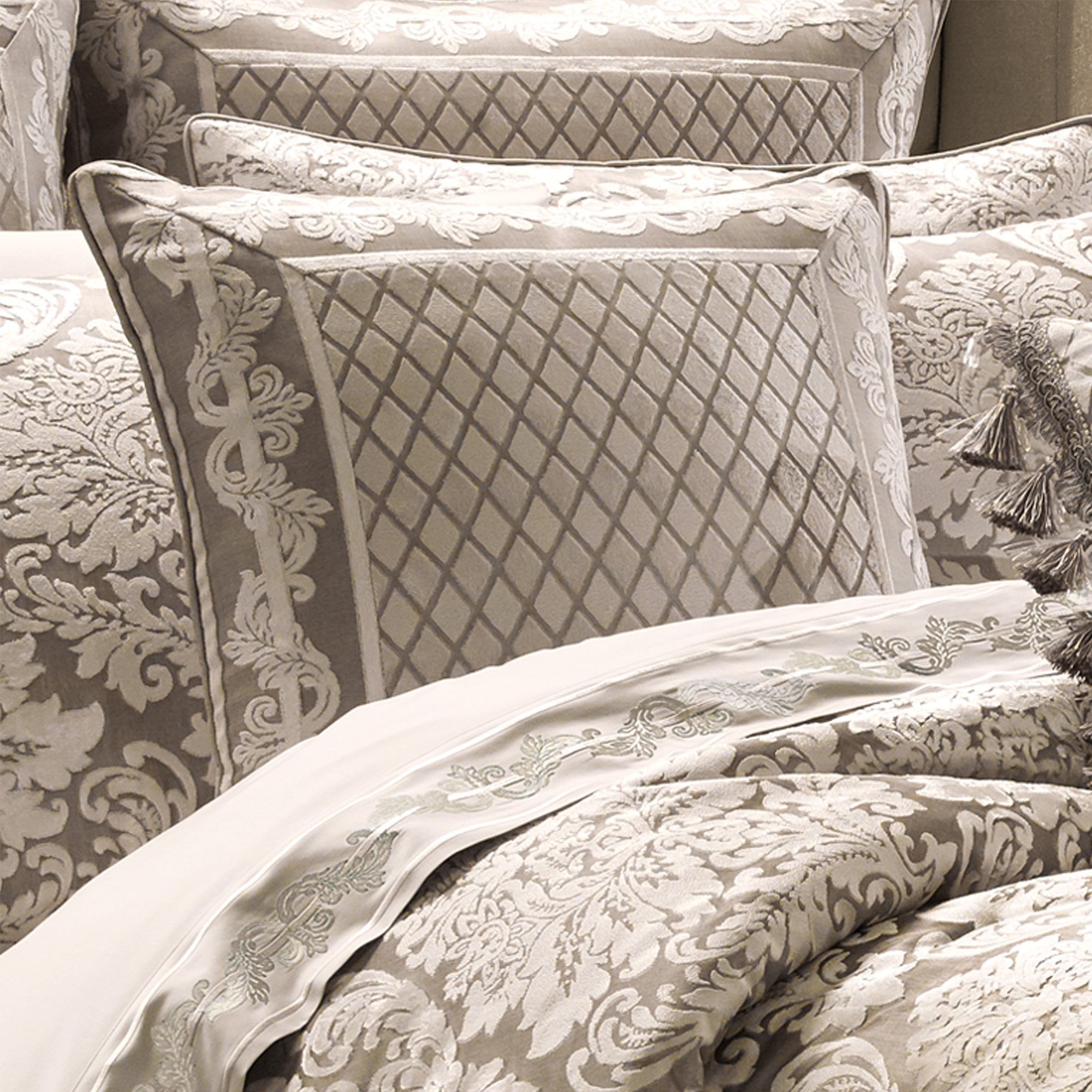 bel-air-sand-square-closeup