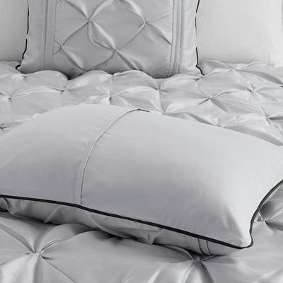 Madison Park Laurel 7 Piece Tufted Comforter Set in Grey, Cal King MP10-1330