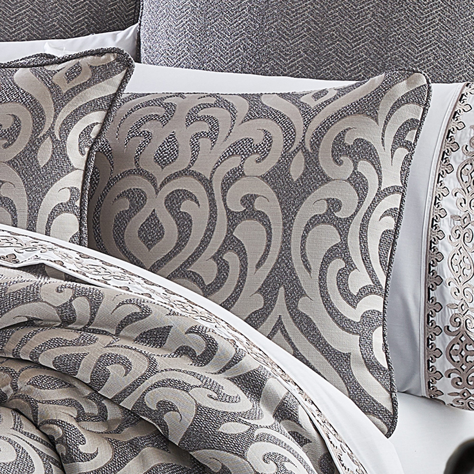 tribeca-king-comforter-set-3