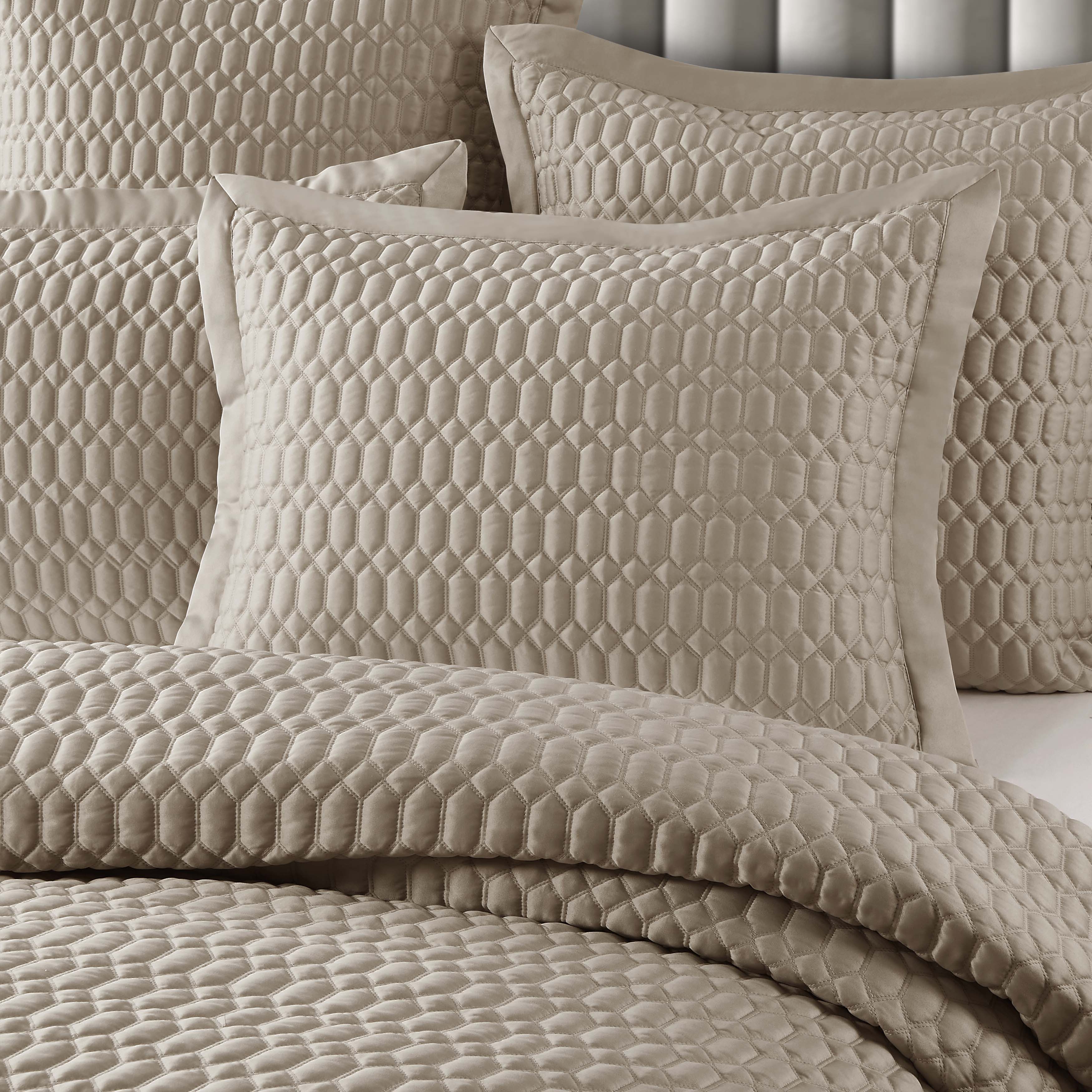 BrilliancePebble3PieceQuiltSet-2