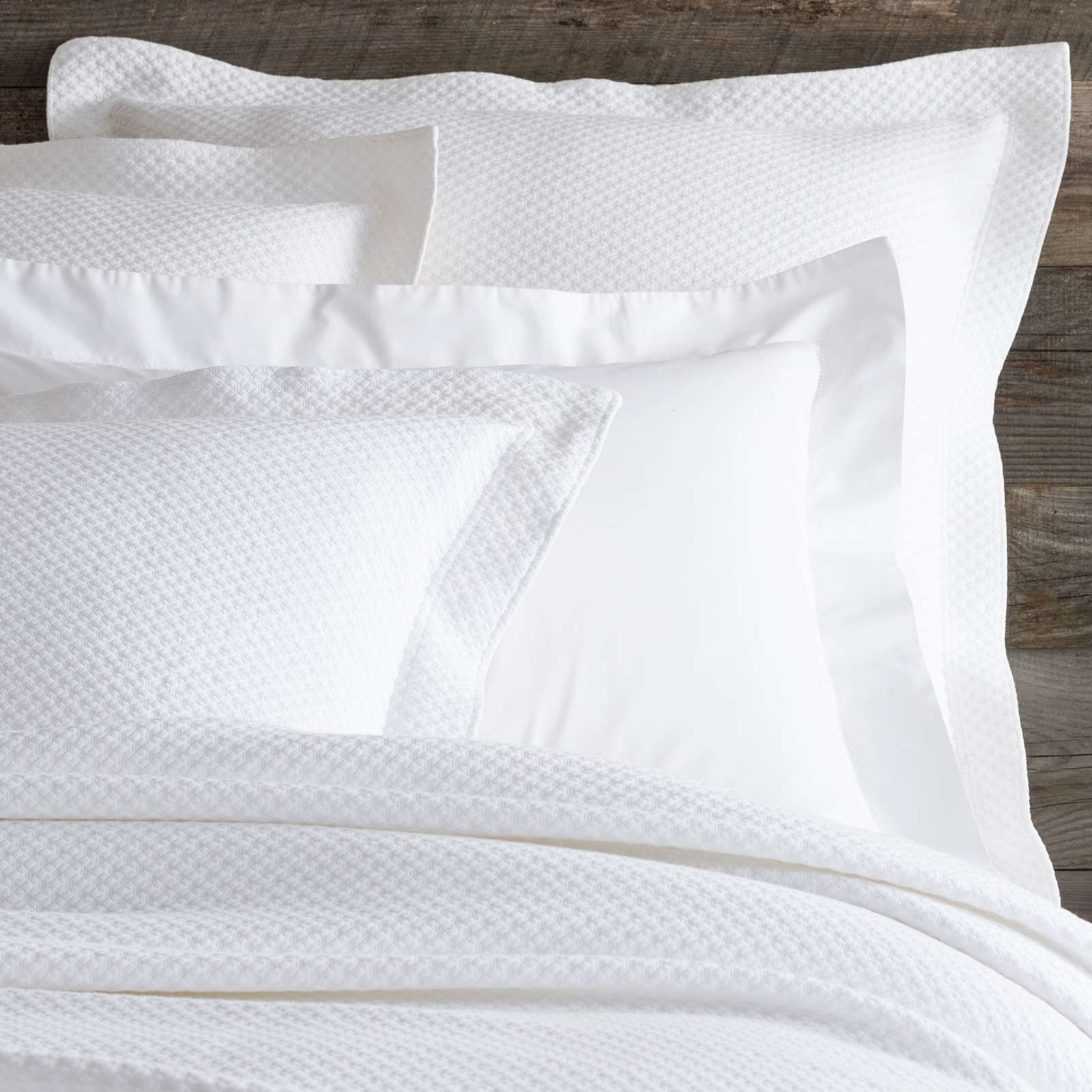 PetiteTrellisWhiteMatelasseSham_M8PTWS_product_list