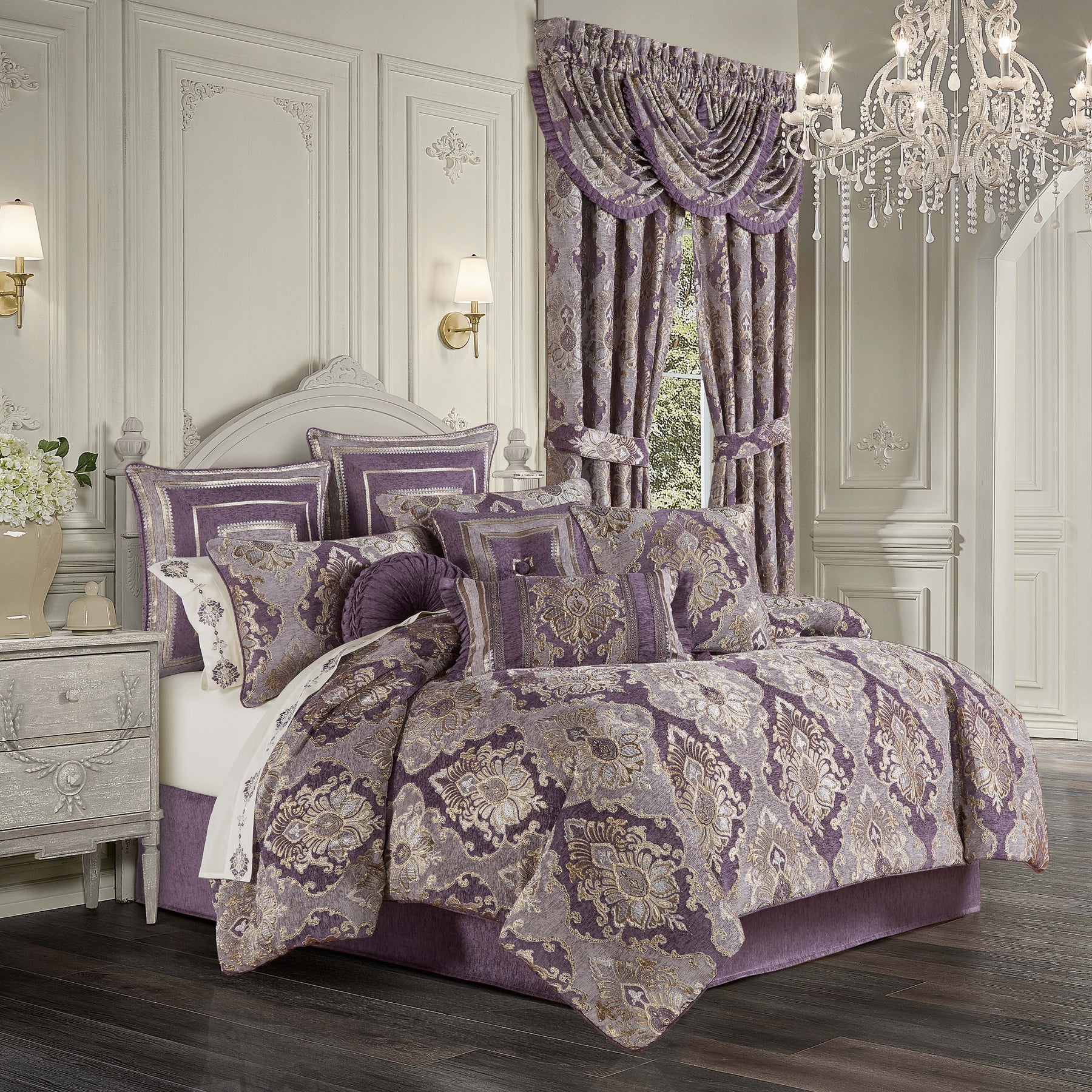 DominiqueLavender4-PieceComforterSet